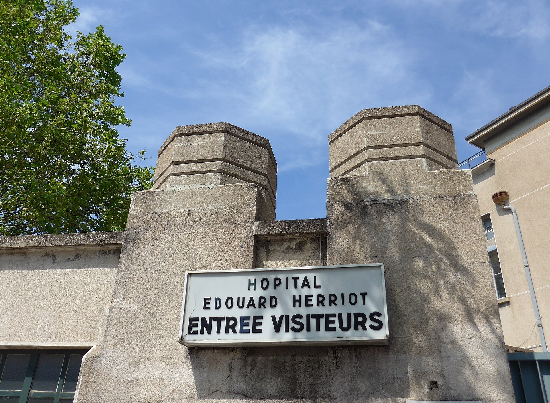 Bâtiments de l’hôpital Édouard Herriot, à Lyon.